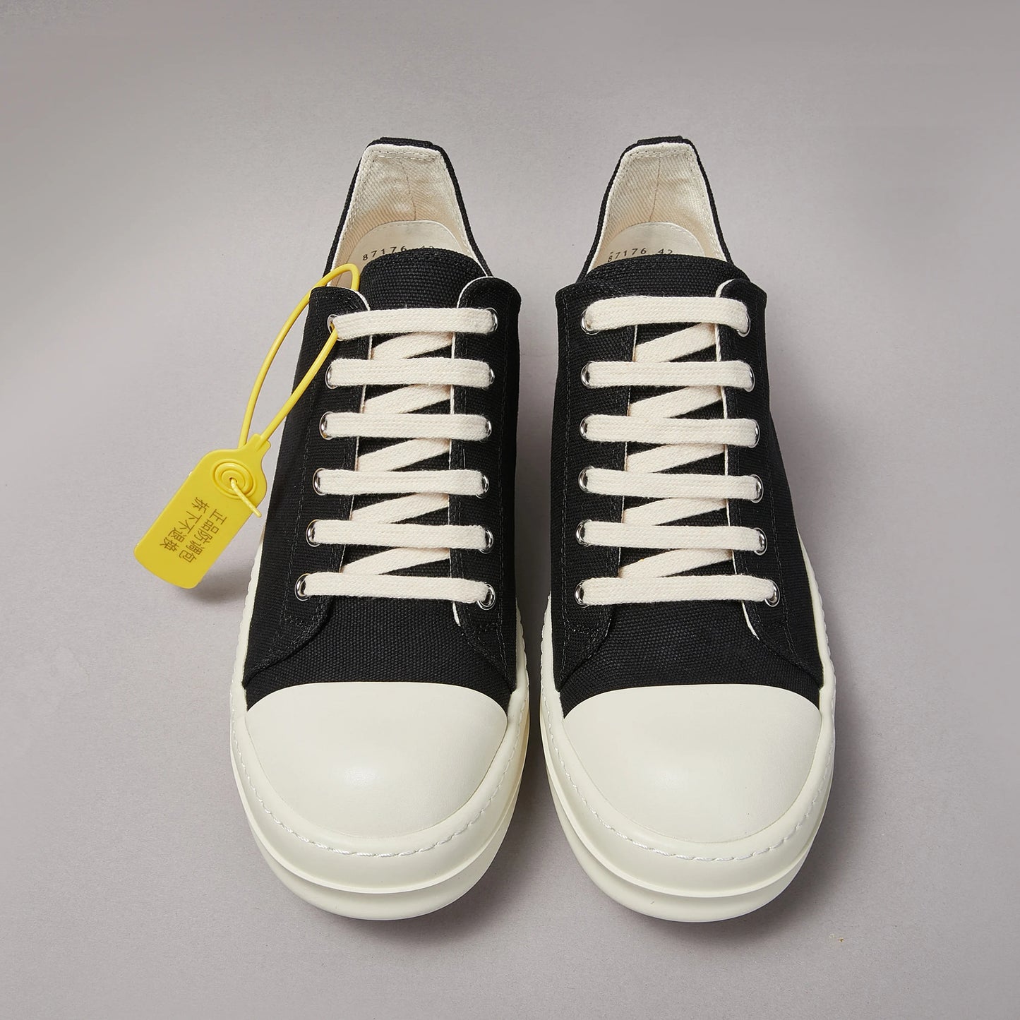 👟✨ Unisex Canvas Sneakers – Κλασικό & Διαχρονικό Στυλ για Άνδρες & Γυναίκες ✨👟