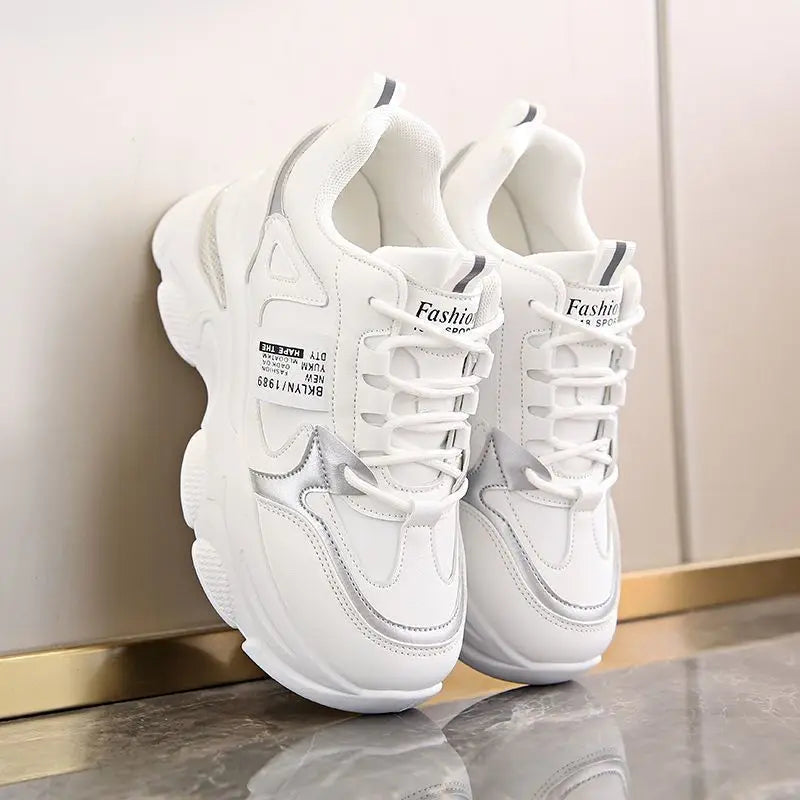 👟✨ Γυναικεία Ultra-Light Sneakers με Παχιά Σόλα