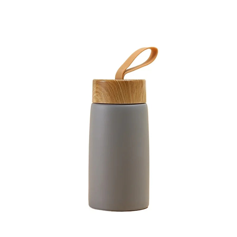 ☕✨ Μίνι Θερμός με Ξύλινο Καπάκι – Στυλ & Πρακτικότητα! ✨☕