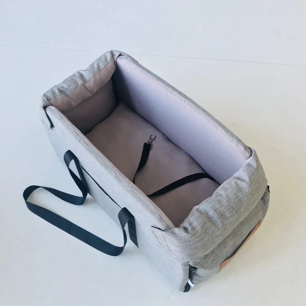 🚗🐶 Portable Console Booster Car Seat & Carrier – Πολυτελές Κάθισμα & Τσάντα Μεταφοράς για Μικρούς Σκύλους & Γάτες 🐾🛡️ Άνεση, ασφάλεια και στυλ – ακριβώς στο κέντρο της προσοχής!