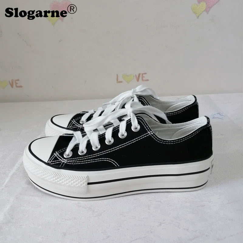 👟💖 Γυναικεία Canvas Sneakers με Κρυφό Τακούνι & Παχιά Σόλα 4.5CM 💖👟