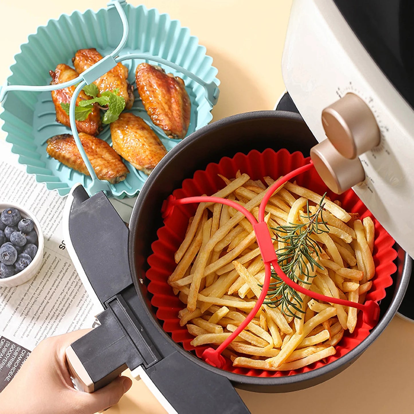 🍟 Επαναχρησιμοποιήσιμο Σκεύος Σιλικόνης για Air Fryer με Λαβές – Αντικολλητικό, Ανθεκτικό & Πλένεται στο Πλυντήριο | Oven & Grill Mat