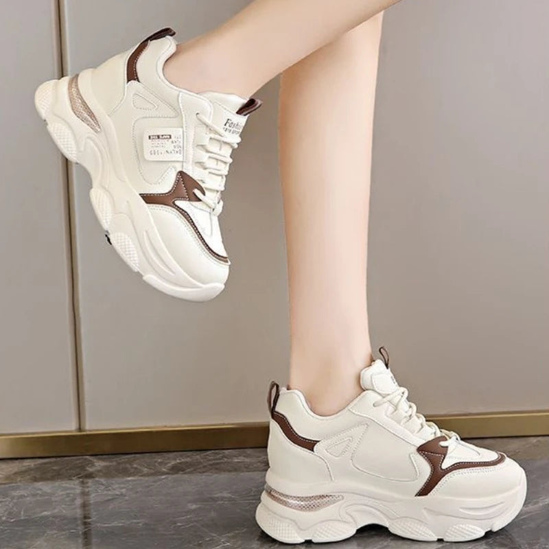 👟✨ Γυναικεία Ultra-Light Sneakers με Παχιά Σόλα