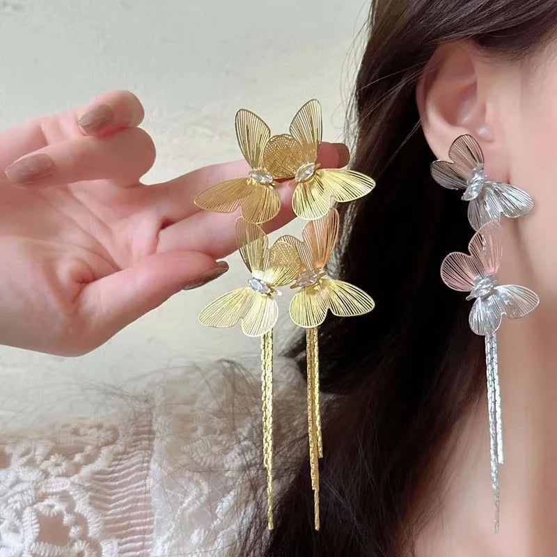 🦋✨ FTCY Exaggerated Butterfly Tassel Earrings – Χρυσά Σκουλαρίκια με Κρόσσια για Γυναίκες