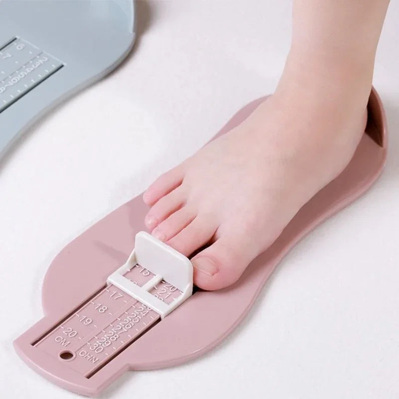 👟 Παιδικό Μετρητή Μήκους Ποδιού – Ruler Tool για Μέτρηση Νο. Παπουτσιών Το απόλυτο εργαλείο για να διαλέγεις πάντα το σωστό νούμερο παπουτσιού για το παιδί σου! 🍼👶🧒
