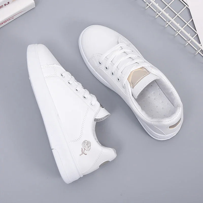 🌸👟 Γυναικεία Casual Sneakers με Κεντητά Λουλούδια – Άνεση & Ρομαντικό Στυλ! 👟🌸