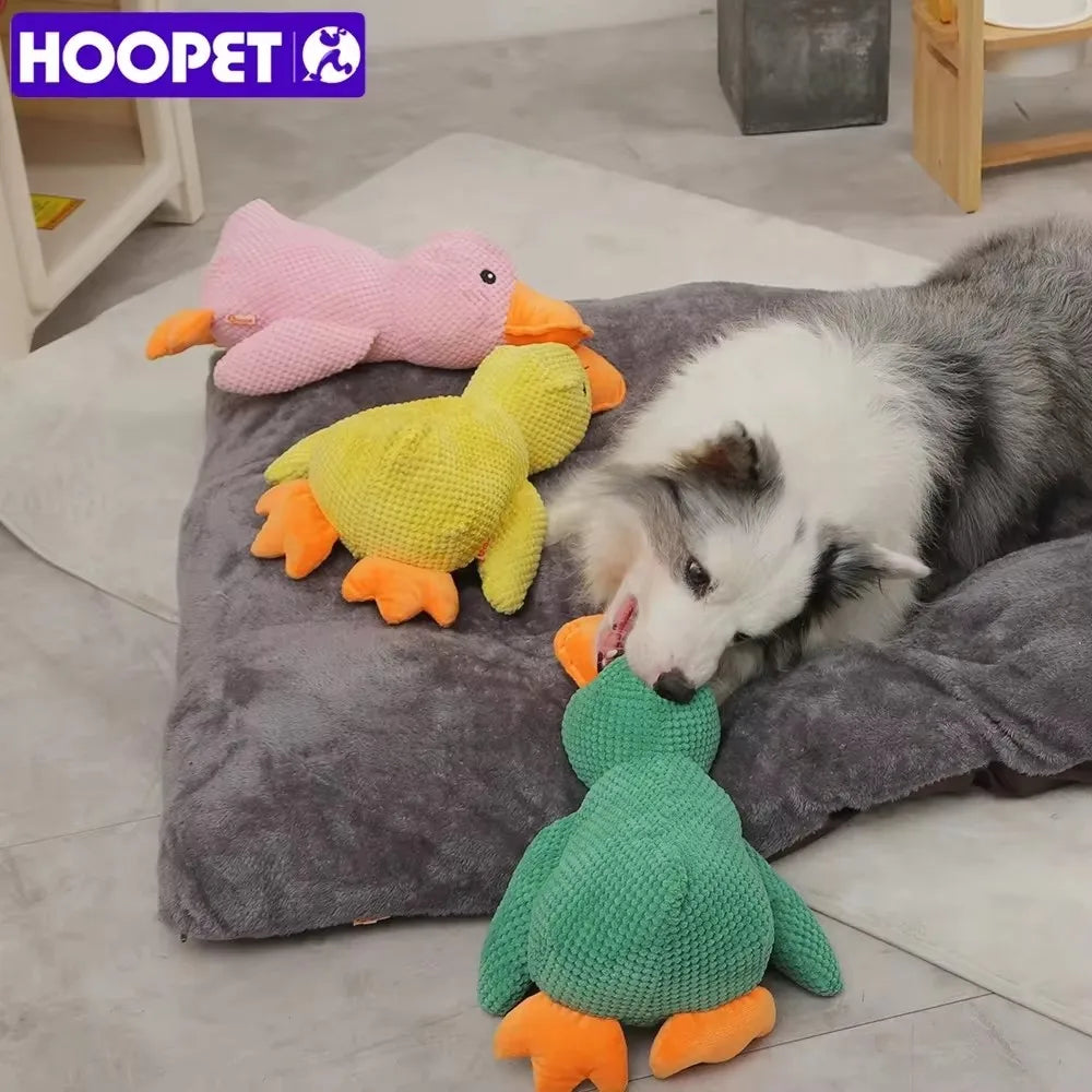 HOOPET Duck Dog Toy 🦆🐶 | Plush & Squeaky 🔊 | Cuddly Sleeping Toy 💤 | For All Sizes | Interactive & Chew-Friendly ✅