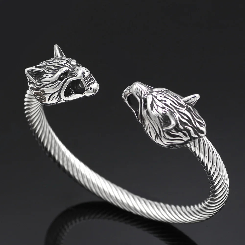 🐺 Viking Wolf “Geri & Freki” Stainless Steel Bangle – Ανδρικό Βραχιόλι Ανοξείδωτο με Κεφαλές Λύκων & Πατούσα Αρκούδας | Nordic Amulet Power