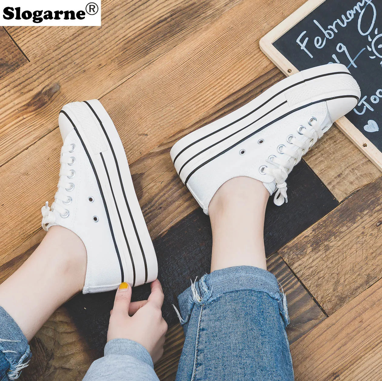 👟💖 Γυναικεία Canvas Sneakers με Κρυφό Τακούνι & Παχιά Σόλα 4.5CM 💖👟