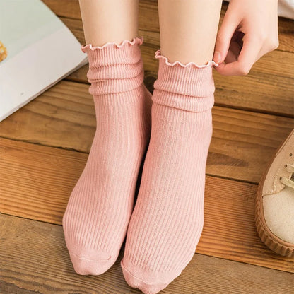 🧦 Γυναικείες Κάλτσες Cotton Stackable – Vintage Στυλ με Ruffle Trim (1/3/5 Ζευγάρια)
