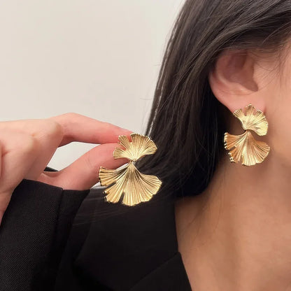 🍃✨ Σκουλαρίκια Ginkgo Leaf – Ασημί Χρώμα, Statement Fashion Jewelry για Γυναίκες 💍🌸