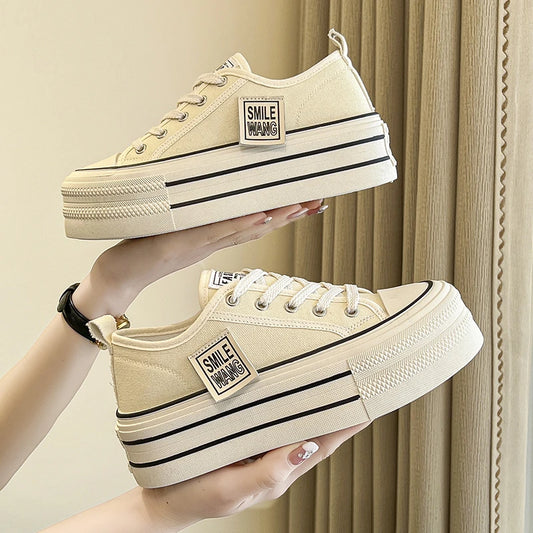 🖤👟 Γυναικεία Μαύρα Canvas Sneakers με Πλατφόρμα & Κορδόνια 👟🖤