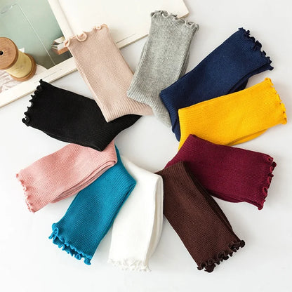 🧦 Γυναικείες Κάλτσες Cotton Stackable – Vintage Στυλ με Ruffle Trim (1/3/5 Ζευγάρια)