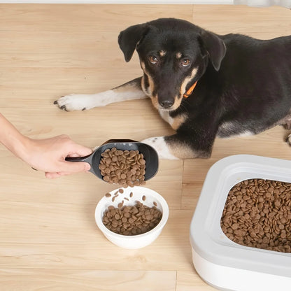 Pet Food Scoop 🥄🐾 | Large Capacity 🍗 | Multifunctional Spoon for Cats & Dogs 🐶🐱 | Durable Plastic ✅
