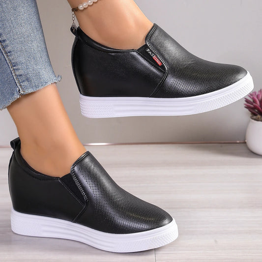 👟✨ Γυναικεία Λευκά Sneakers με Κρυφό Τακούνι – Στυλ & Άνεση σε Κάθε Βήμα! ✨👟