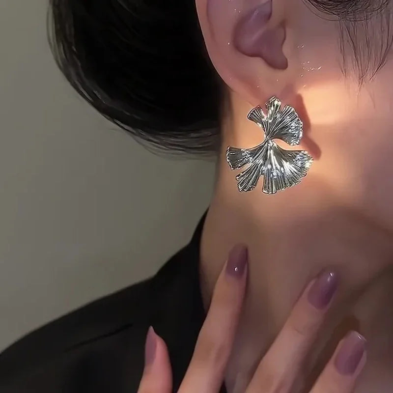 🍃✨ Σκουλαρίκια Ginkgo Leaf – Ασημί Χρώμα, Statement Fashion Jewelry για Γυναίκες 💍🌸