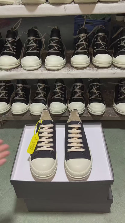 👟✨ Unisex Canvas Sneakers – Κλασικό & Διαχρονικό Στυλ για Άνδρες & Γυναίκες ✨👟